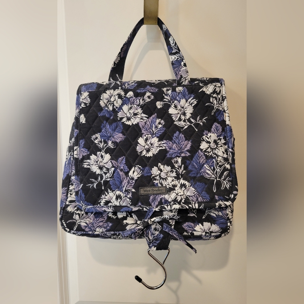 Vera Bradley Grand Hanging Organizer In Frosted Floral